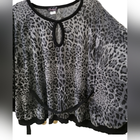 Blouse - Picture 3 of 13